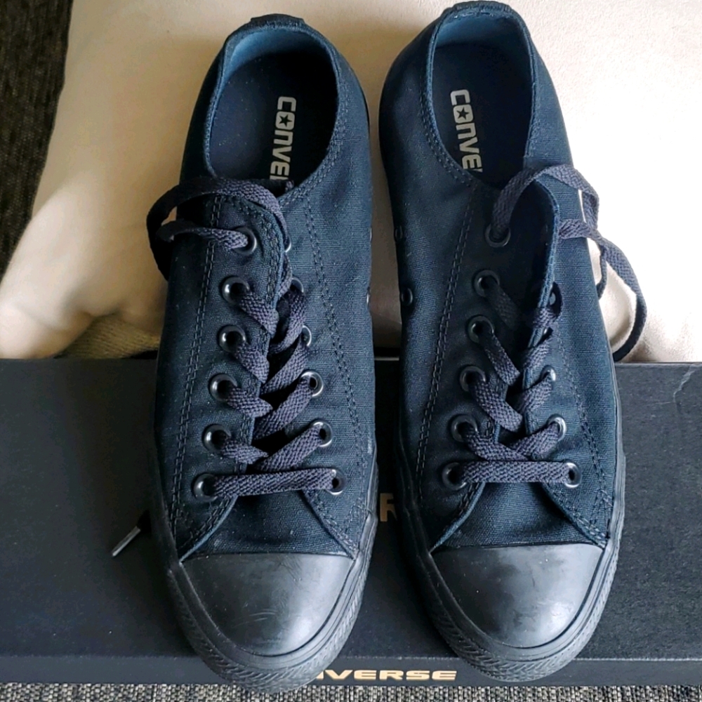Chuck Taylor Converse Sneakers